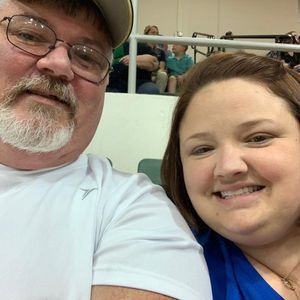 Meet your Posher, April